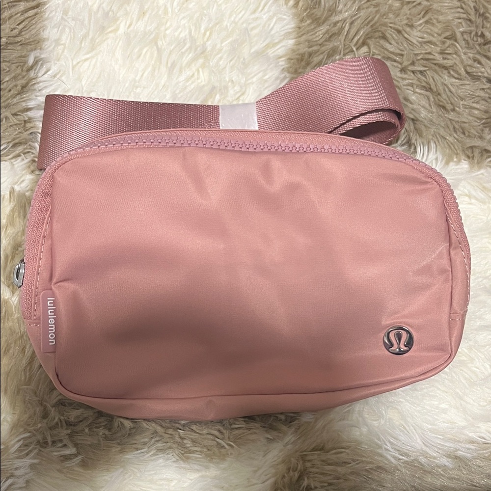 lululemon pink belt bag